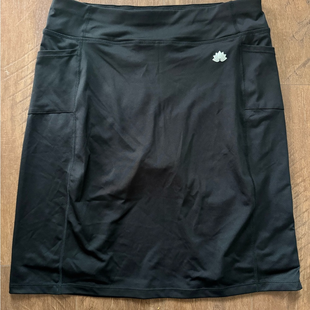 Black Athletic Skort with Side Pockets - Snoga